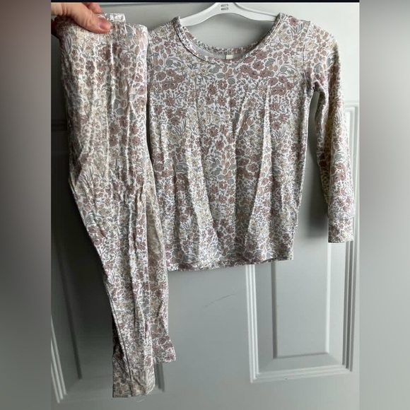 Quincy Mae Other - Quincy Mae floral set long sleeve pants bamboo 2T 3T